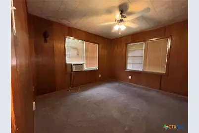 1305 E Mistletoe Avenue, Victoria, TX 77901 - Photo 10