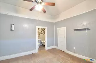 216 Fortune St, Marlin, TX 76661 - Photo 8