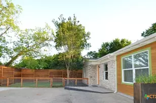 1705 E 14th St, Austin, TX 78702 - Photo 22