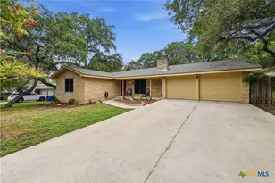 531 Beverly Ln, New Braunfels, TX 78130 - Photo 2