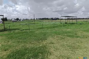 334 Johnson Farms Rd Rd, Harwood, TX 78632 - Photo 4