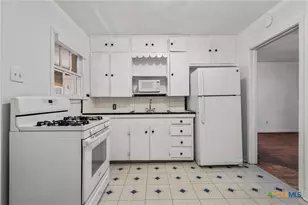 1417 S 15th St, Temple, TX 76504 - Photo 10