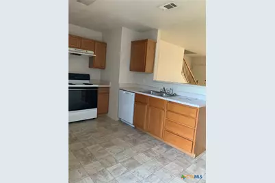 416 Creek Street #B, Copperas Cove, TX 76522 - Photo 6