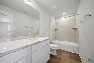10913 Tallsalt Dr, Austin, TX 78754 - Photo 2