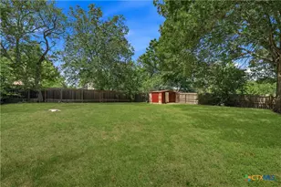 7605 Marigold Trace St, San Antonio, TX 78233 - Photo 24