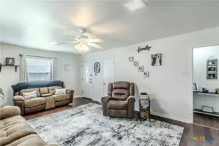 306 Fennimore St, Gatesville, TX 76528 - Photo 4