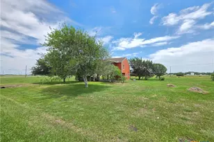 205 Buckskin Dr, Palacios, TX 77465 - Photo 32