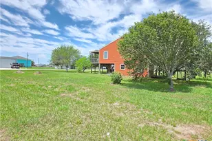 205 Buckskin Dr, Palacios, TX 77465 - Photo 34