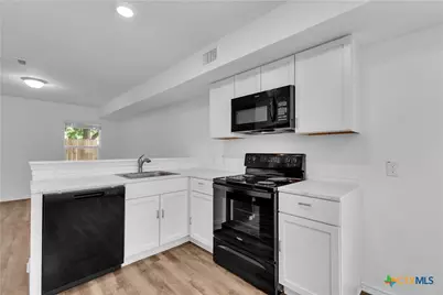 350 Debus Drive #117A, Taylor, TX 76574 - Photo 6