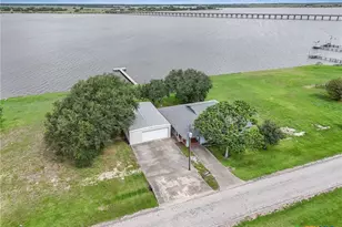 748 W Bayshore Dr, Palacios, TX 77465 - Photo 46