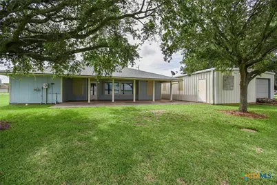 748 W Bayshore Drive, Palacios, TX 77465 - Photo 44