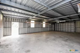 748 W Bayshore Dr, Palacios, TX 77465 - Photo 36