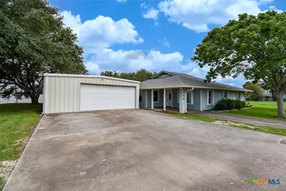 748 W Bayshore Drive, Palacios, TX 77465 - Photo 34