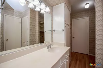 748 W Bayshore Drive, Palacios, TX 77465 - Photo 24