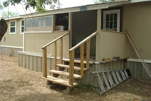 5025 Blue Bonnet St, Seguin, TX 78155 - Photo 10