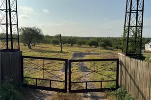 2865 Fm 1150, Kingsbury, TX 78638 - Photo 2