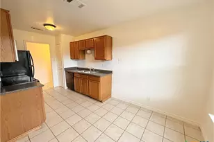 3607 Crescent Dr, Killeen, TX 76543 - Photo 8