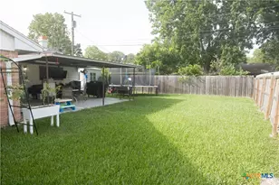 1608 Bexar Ave, Victoria, TX 77901 - Photo 28