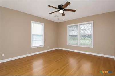 606 E Mesquite Lane, Victoria, TX 77901 - Photo 16