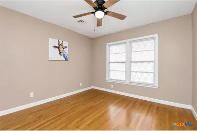 606 E Mesquite Lane, Victoria, TX 77901 - Photo 14