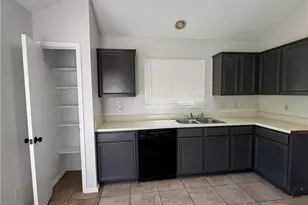 2203 Bluebonnet Dr, Killeen, TX 76549 - Photo 18