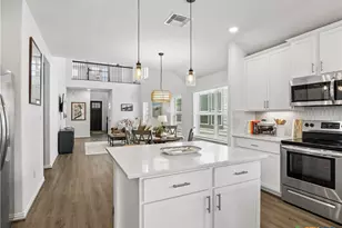 890 Casetta Trl, New Braunfels, TX 78130 - Photo 22