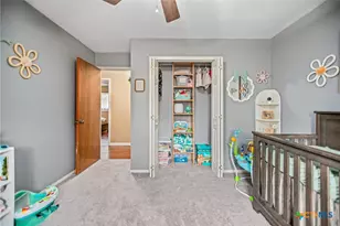 305 W Division St, Edna, TX 77957 - Photo 24