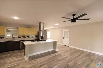 22 Steele Street, Lampasas, TX 76550 - Photo 4