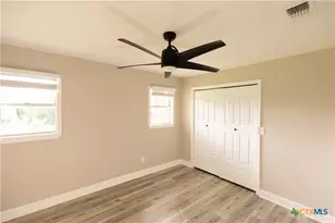 22 Steele St, Lampasas, TX 76550 - Photo 18