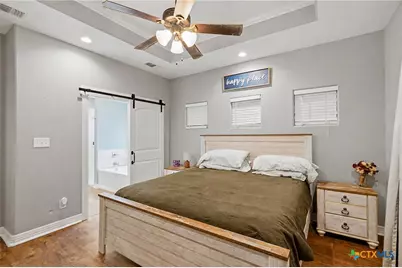 121 Nantucket Avenue, Victoria, TX 77904 - Photo 14
