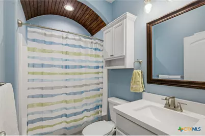 121 Nantucket Avenue, Victoria, TX 77904 - Photo 18
