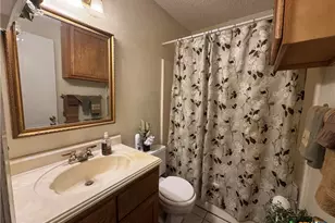 202 Vanessa Ln, Victoria, TX 77901 - Photo 16