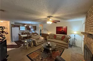 202 Vanessa Ln, Victoria, TX 77901 - Photo 8