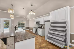 1210 Lancelot Dr, Harker Heights, TX 76548 - Photo 10