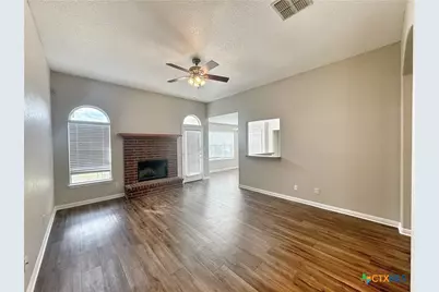 521 Woodlake Drive, Mcqueeney, TX 78123 - Photo 6