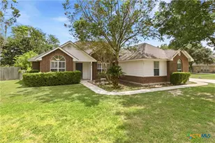 521 Woodlake Dr, Mcqueeney, TX 78123 - Photo 2