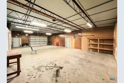 504 E Warren Avenue, Victoria, TX 77901 - Photo 4