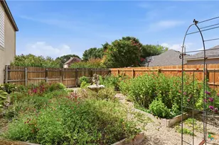 257 Las Brisas Blvd, Seguin, TX 78155 - Photo 36