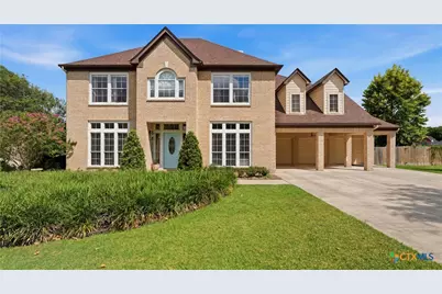 257 Las Brisas Boulevard, Seguin, TX 78155 - Photo 1