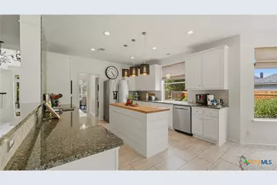 257 Las Brisas Boulevard, Seguin, TX 78155 - Photo 14