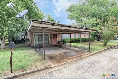 200 Young Street, Hallettsville, TX 77964 - Photo 26