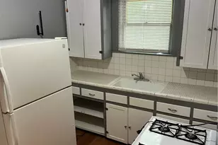 817 N 2nd St, Temple, TX 76501 - Photo 4