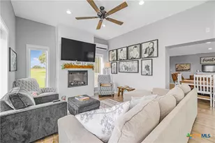 686 Rappold Rd, Yoakum, TX 77995 - Photo 4