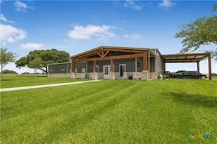686 Rappold Rd, Yoakum, TX 77995 - Photo 2