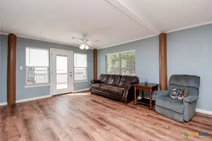 2116 W Bayshore Dr, Palacios, TX 77465 - Photo 26