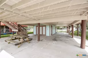 2116 W Bayshore Dr, Palacios, TX 77465 - Photo 38