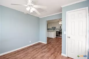 2116 W Bayshore Dr, Palacios, TX 77465 - Photo 36