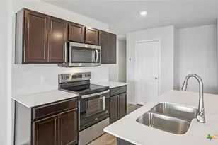 1940 Jadd St, Belton, TX 76513 - Photo 6