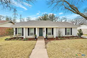 808 N 65th St, Waco, TX 76710 - Photo 2