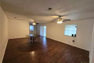 905 Willow Brk St, Copperas Cove, TX 76522 - Photo 2